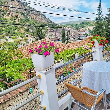 Guesthouse Riverside Берат Екстер'єр фото