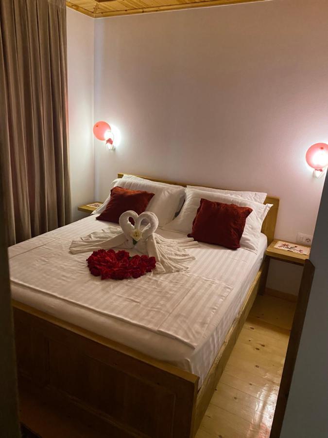 Guesthouse Riverside Берат Екстер'єр фото
